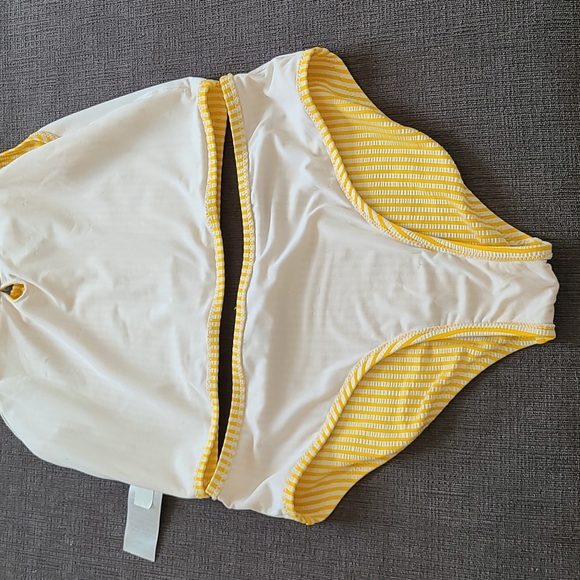 Old Navy Tankini bathing suit - Picture 8 of 10
